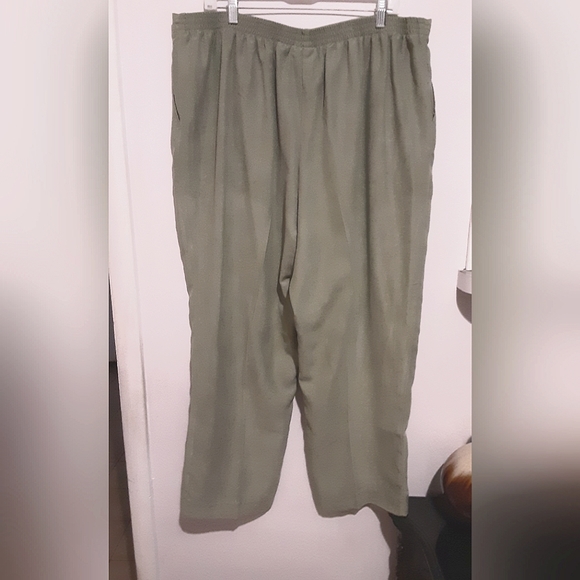 Relativity Green Jacket Blouse Shacket Embroidered w/free slacks - Picture 10 of 10